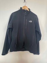 Load image into Gallery viewer, Size Medium The North Face Men&#39;s Light Jacket
