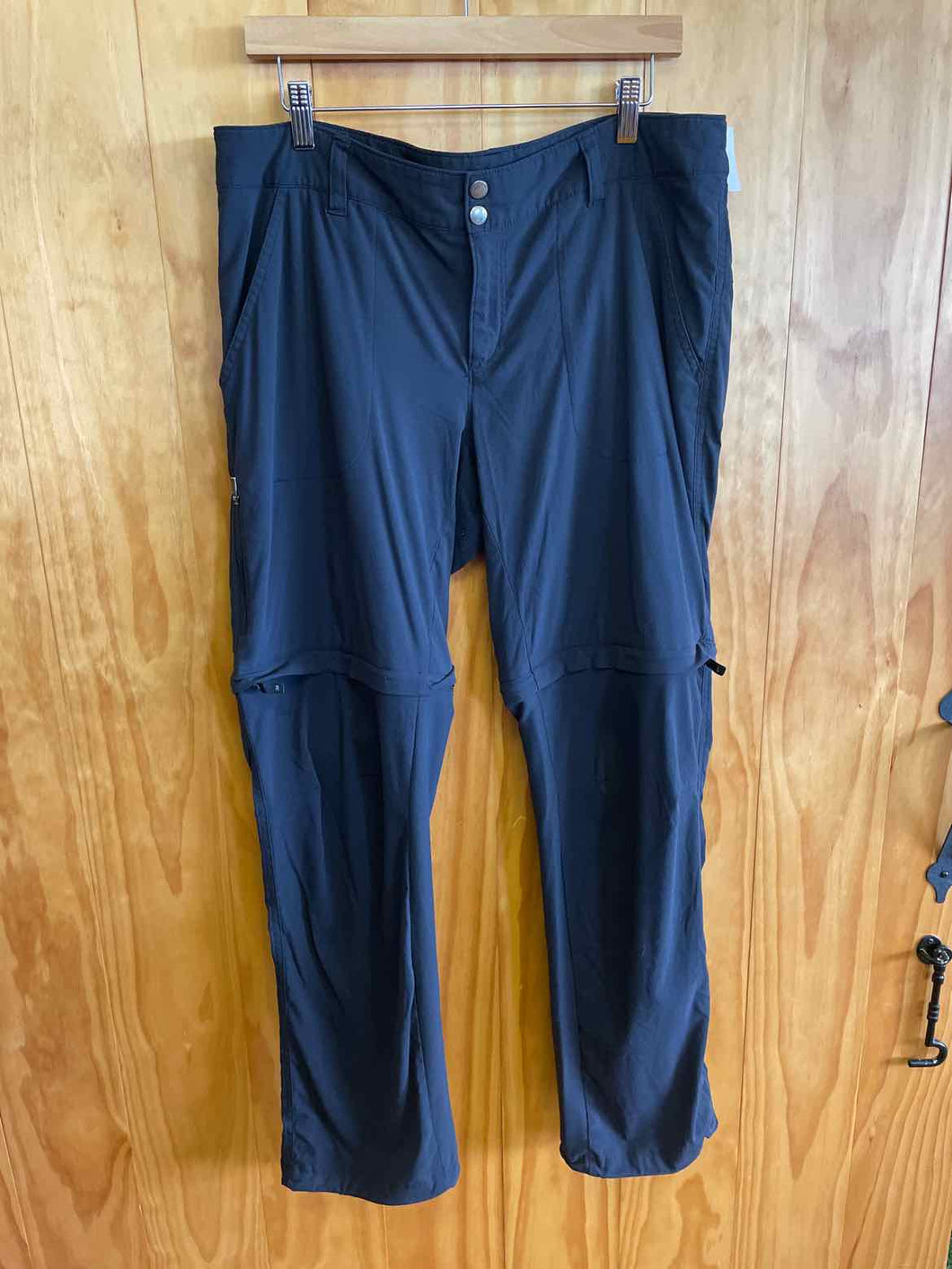 Size 14 Columbia Black Women's Pants