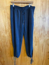 Load image into Gallery viewer, Size L Calia Black Women&#39;s Pants
