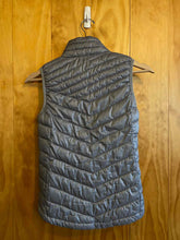 Load image into Gallery viewer, Size Small Boulder Gear Gray Women&#39;s Vest
