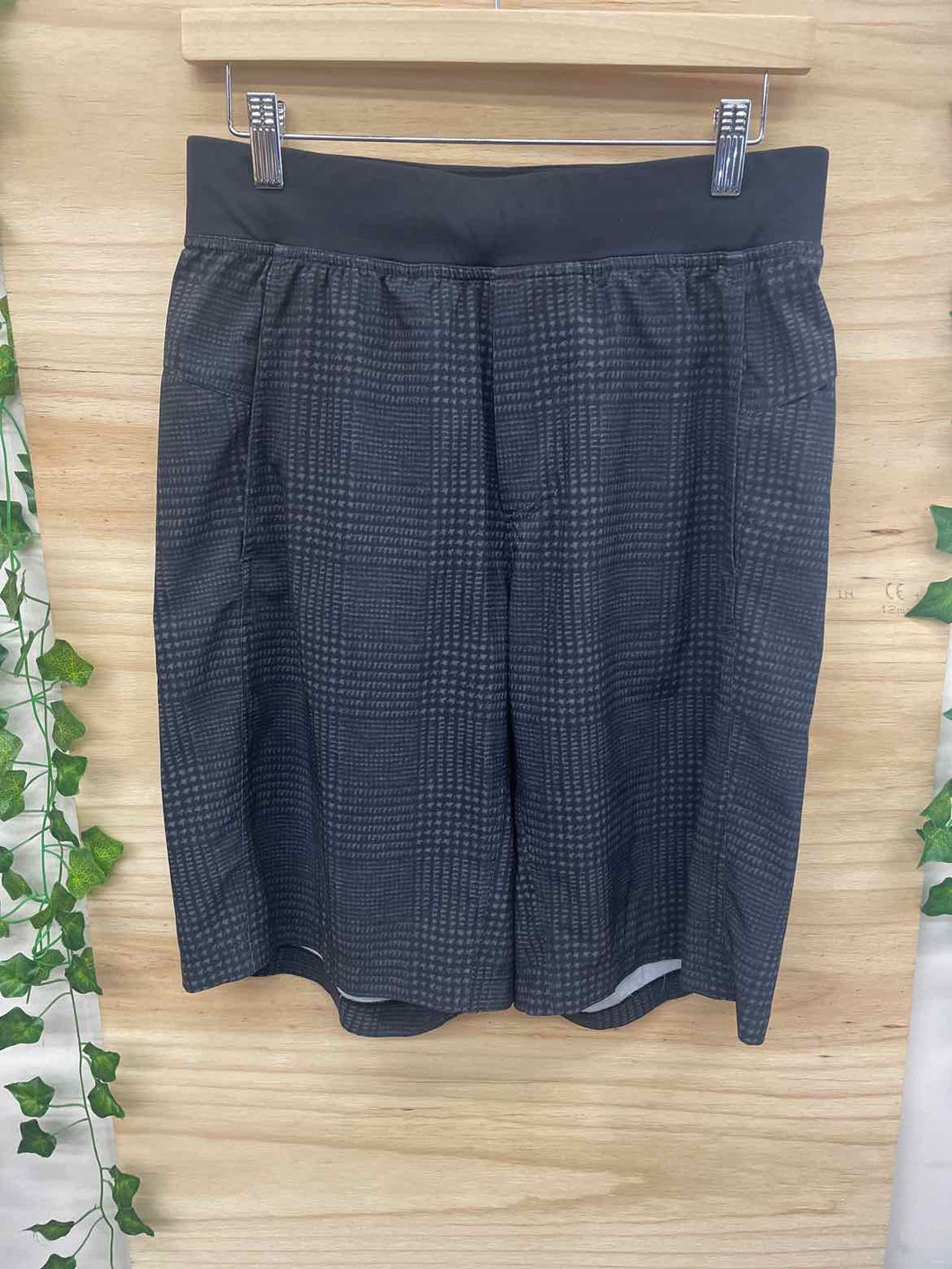 Size Medium Lululemon Men's Shorts