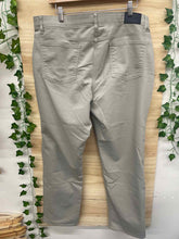 Load image into Gallery viewer, Size 38 Calvin Klein Men&#39;s Pants
