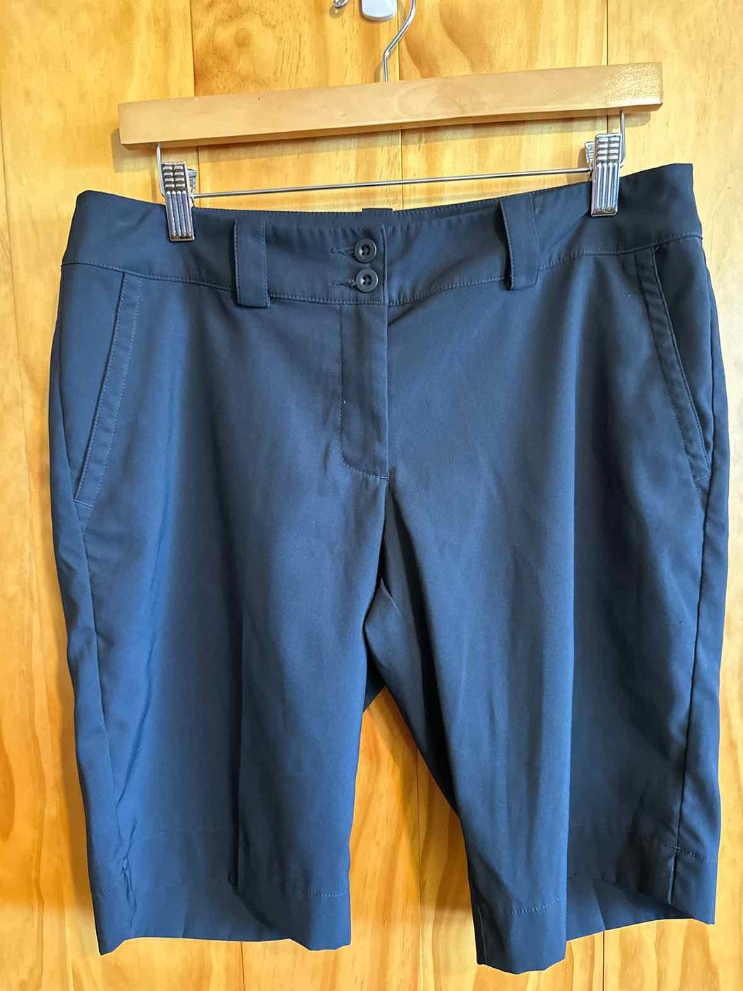 Size 8 Nike Black Women's Pants