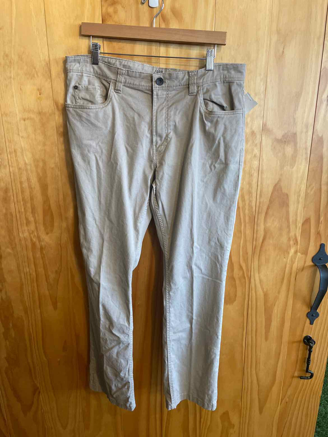 Size 34x30 IZOD Men's Pants