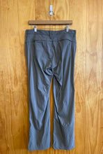 Load image into Gallery viewer, Size 6 Eddie Bauer Gray Women&#39;s Hiking Pants
