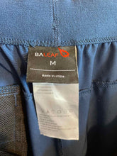 Load image into Gallery viewer, Size Medium Baleaf Men&#39;s Pants
