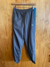 Load image into Gallery viewer, Size Large Avia Gray Women&#39;s Sweatpants
