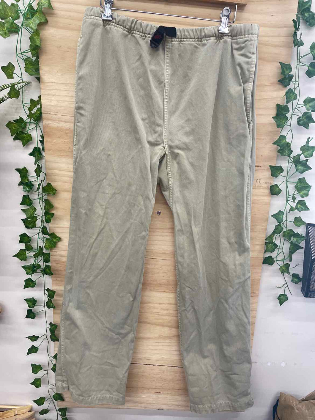 Size Large Gramicci Men's Pants