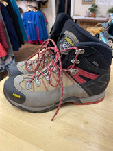 Load image into Gallery viewer, 10.5 Asolo Men&#39;s Hiking Boots
