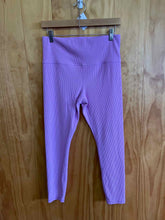 Load image into Gallery viewer, Size Large Athleta Lavender Women&#39;s Leggings
