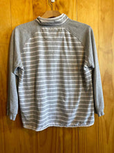 Load image into Gallery viewer, Size XL Orvis Grey Women&#39;s Sweater &amp; Sweatshirt
