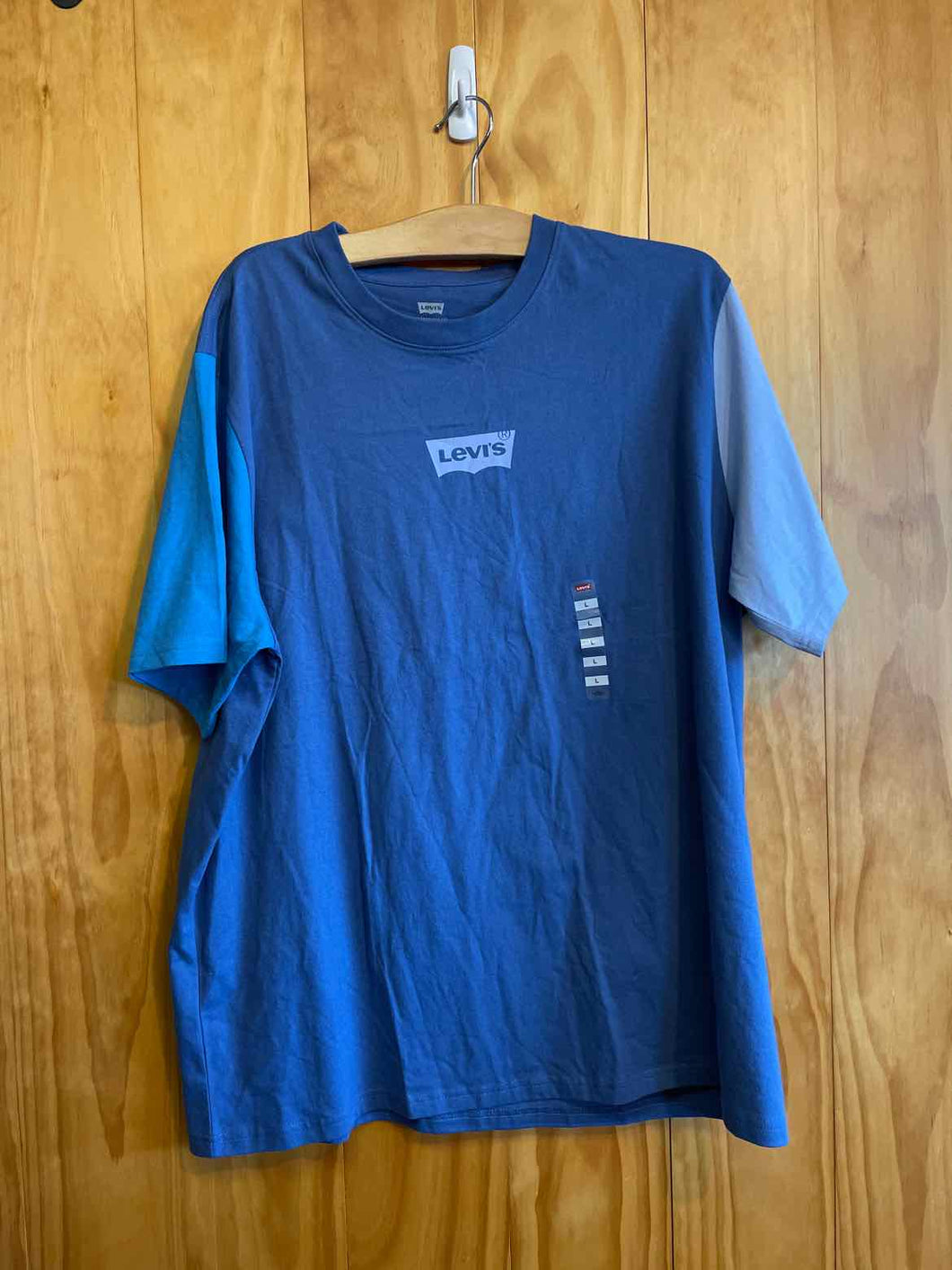 Size Large Levi Blue Women's Short Sleeve Shirt