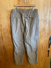 Load image into Gallery viewer, Size Large Men&#39;s Zip-off Hiking Pants
