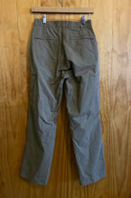 Load image into Gallery viewer, Size 6 Cabelas Tan Women&#39;s Pants
