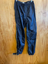 Load image into Gallery viewer, Size Small Novara Black Women&#39;s Pants
