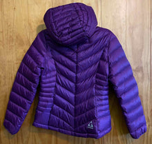 Load image into Gallery viewer, Women Size Small Gerry Purple Women&#39;s Winter Jacket
