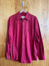 Load image into Gallery viewer, Size Medium Eddie Bauer Men&#39;s Long Sleeve Shirt
