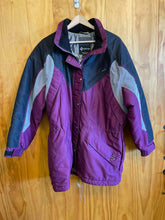 Load image into Gallery viewer, Women Size Large Inside Edge Purple Women&#39;s Winter Jacket
