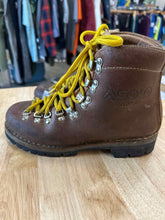 Load image into Gallery viewer, Vintage 6 Asolo Men&#39;s Hiking Boots
