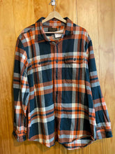 Load image into Gallery viewer, Size XL Filson Men&#39;s Sweater &amp; Sweatshirt
