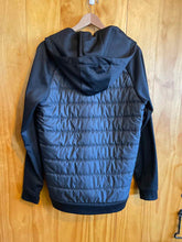 Load image into Gallery viewer, Size S Nike Men&#39;s Light Jacket
