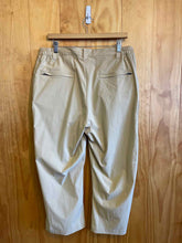 Load image into Gallery viewer, Size Large LL Bean Tan Women&#39;s Pants
