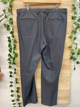 Load image into Gallery viewer, Size 38 Greg Norman Men&#39;s Pants
