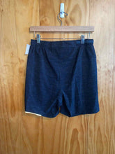 Load image into Gallery viewer, Size Medium Lululemon Men&#39;s Shorts
