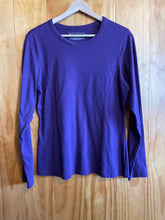 Load image into Gallery viewer, Size Large Tek Gear Purple Women&#39;s Long Sleeve Shirt
