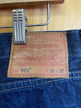 Load image into Gallery viewer, Size 35 x 32 Levi Strauss &amp; Co. Blue Women&#39;s Jeans
