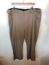 Load image into Gallery viewer, Size 3XL Duluth Trading Men&#39;s Pants
