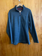 Load image into Gallery viewer, Size Large North Crest Men&#39;s Sweater &amp; Sweatshirt
