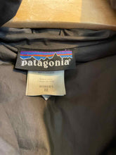 Load image into Gallery viewer, Women Size Medium Patagonia Grey Women&#39;s Winter Jacket
