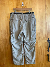 Load image into Gallery viewer, Size 38x30 Columbia Men&#39;s Pants
