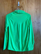 Load image into Gallery viewer, Size Large Mizuno Men&#39;s Long Sleeve Shirt
