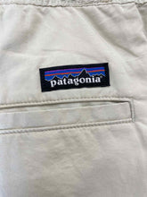 Load image into Gallery viewer, Size Large Patagonia Men&#39;s Pants
