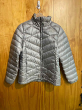 Load image into Gallery viewer, Women Size M The North Face Gray Women&#39;s Winter Jacket
