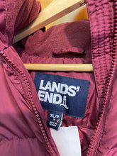 Load image into Gallery viewer, Women Size XL Lands End Maroon Women&#39;s Winter Jacket
