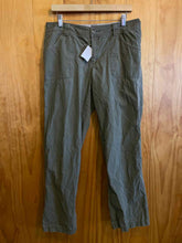 Load image into Gallery viewer, Size 12 Columbia Green Women&#39;s Pants
