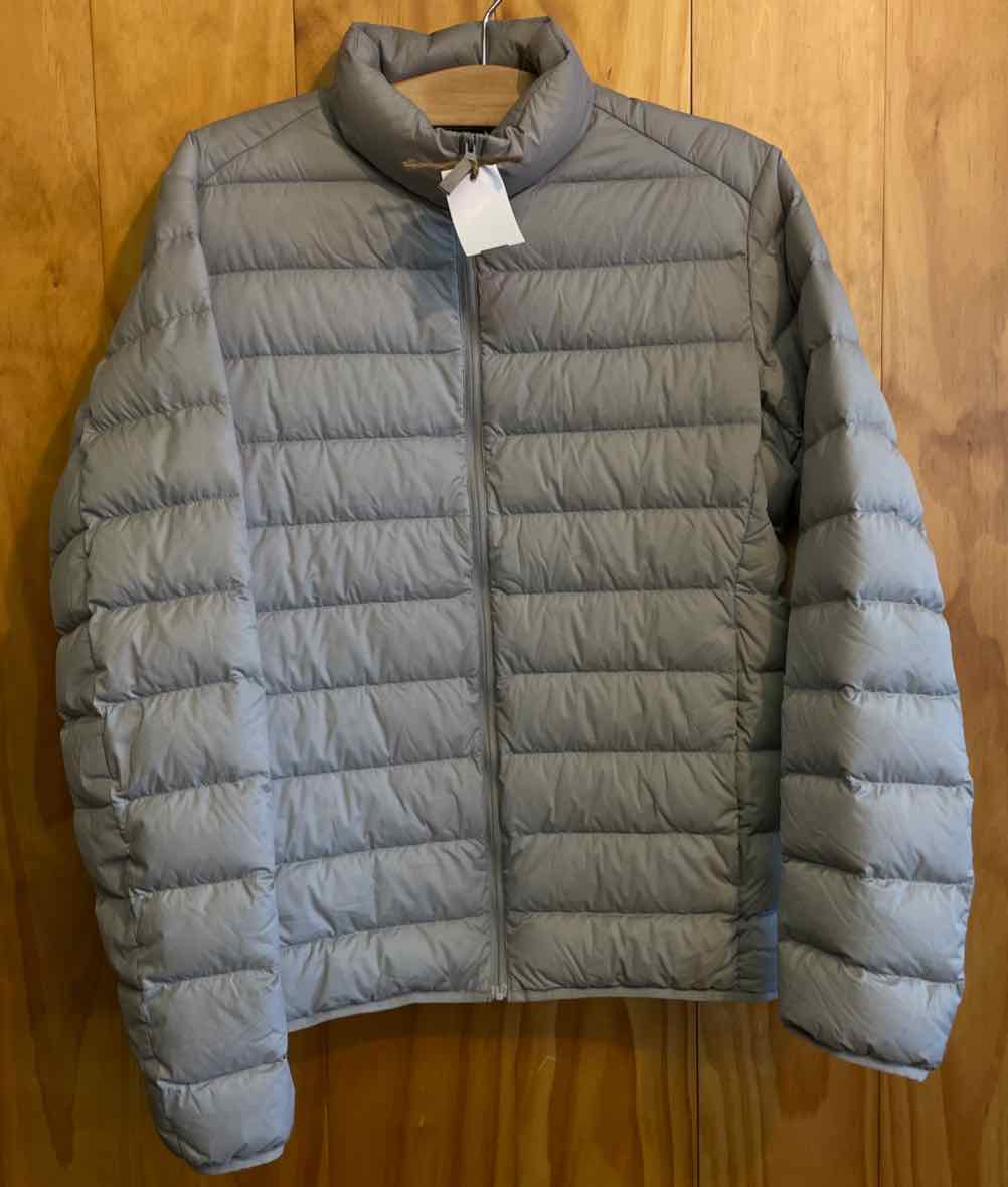 Women Size Medium Uni Qlo Gray Women's Light Jacket