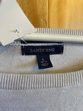 Load image into Gallery viewer, Size Large Lands End Cream Women&#39;s Sweater &amp; Sweatshirt
