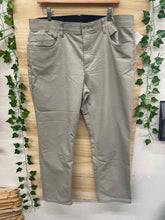 Load image into Gallery viewer, Size 38 Calvin Klein Men&#39;s Pants
