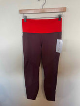 Load image into Gallery viewer, NWT Size Small Athleta Maroon Women&#39;s Leggings
