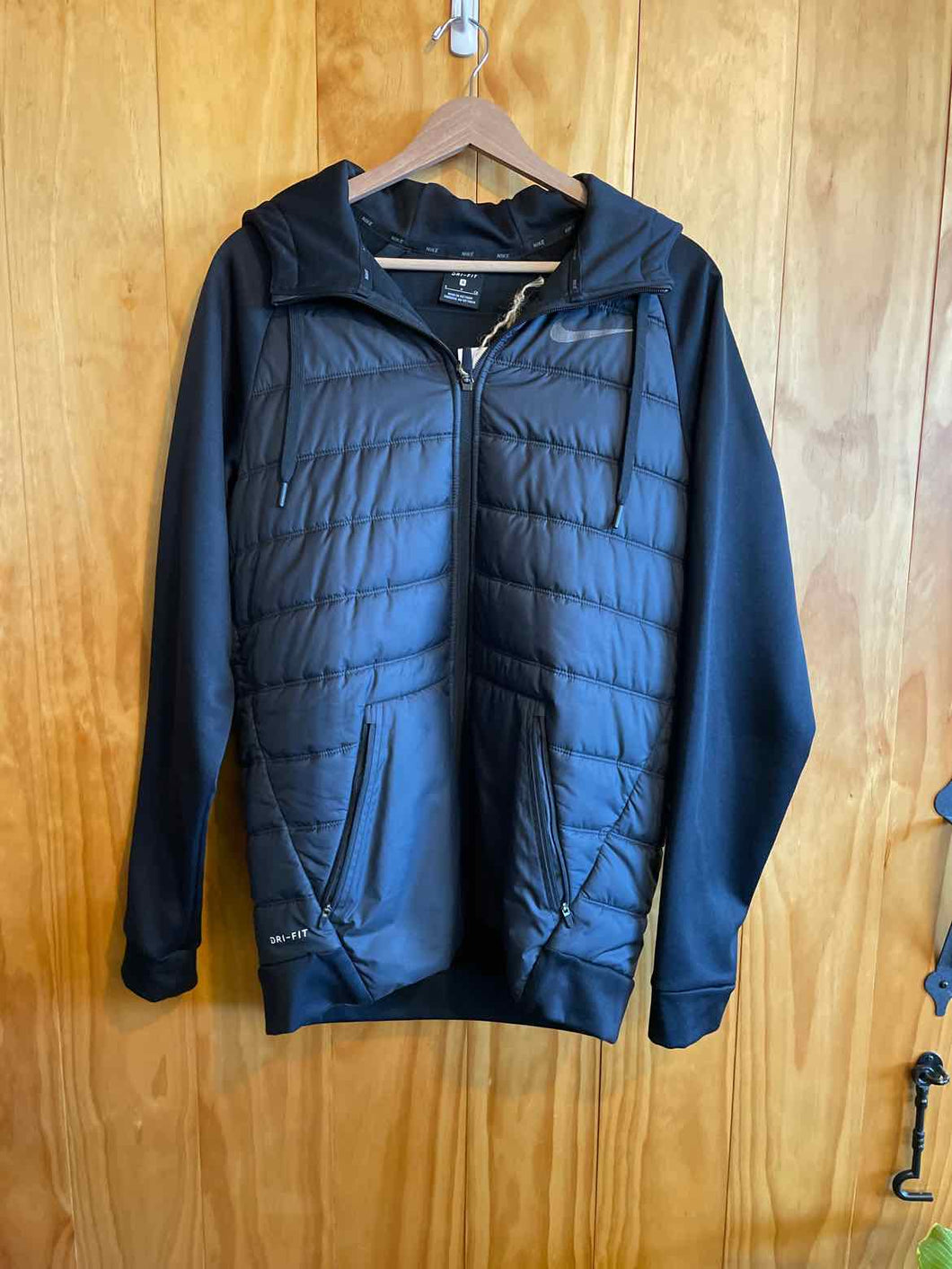 Size S Nike Men's Light Jacket