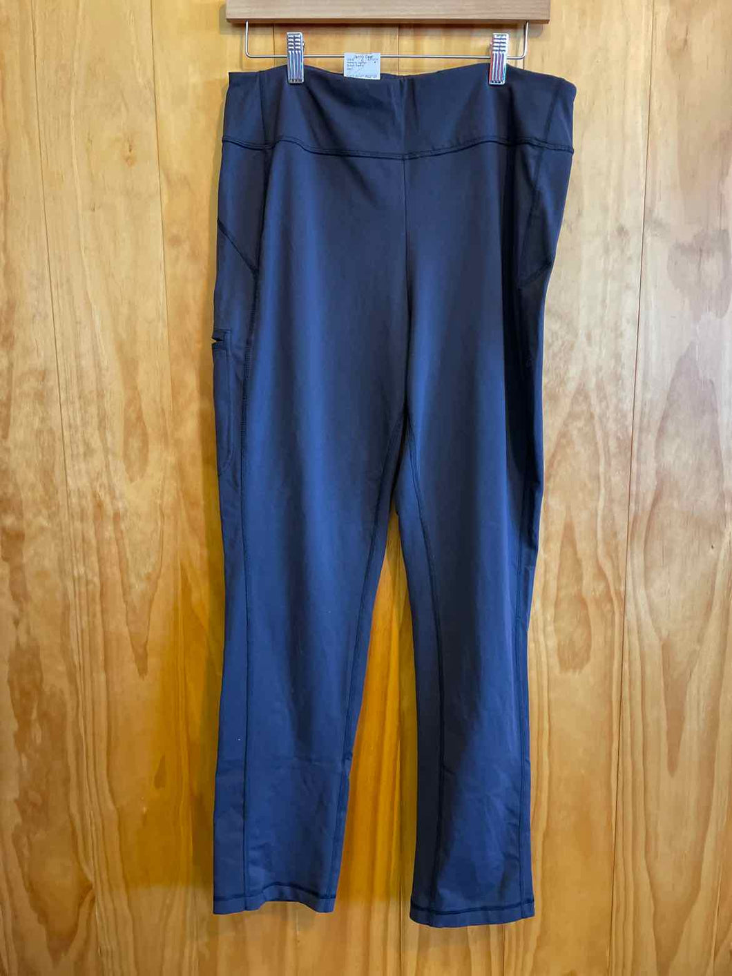 Size 29 Duluth Trading Black Women's Leggings