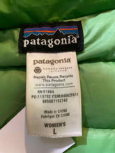 Load image into Gallery viewer, Women Size L Patagonia Green Women&#39;s Winter Jacket
