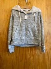 Load image into Gallery viewer, Size Medium Gap Grey Women&#39;s Hoodie
