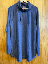 Load image into Gallery viewer, Size Large Tek Gear Blue Women&#39;s Sweater &amp; Sweatshirt
