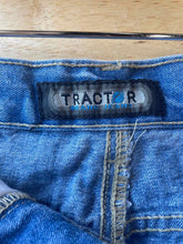 Load image into Gallery viewer, Size 33 Tractr Brand Jeans Blue Skirt
