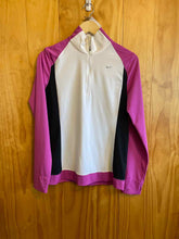 Load image into Gallery viewer, Size Medium Nike White Women&#39;s Long Sleeve Shirt
